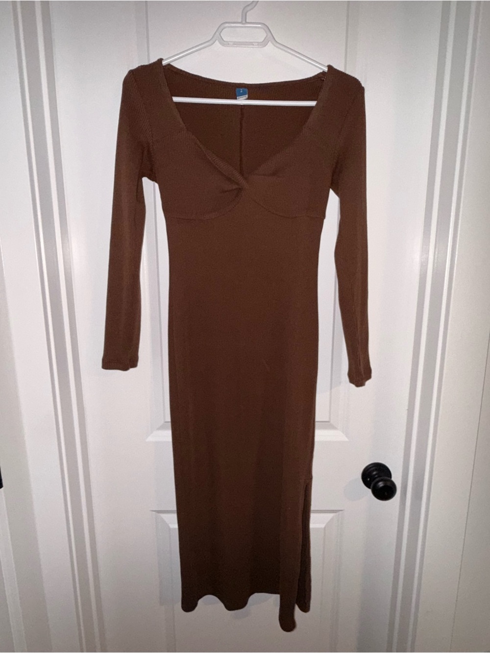 Old Navy Brown Long-Sleeve Ribbed Maxi Dress